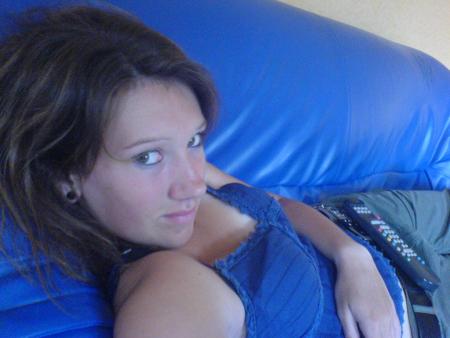 l&agrave; c mon amie  alice